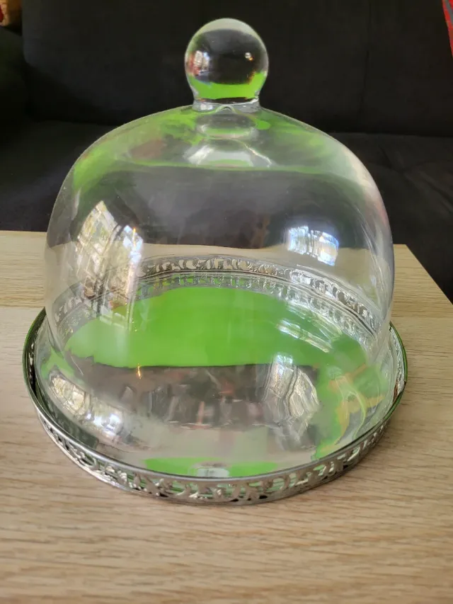 Campana de cristal con base plateada