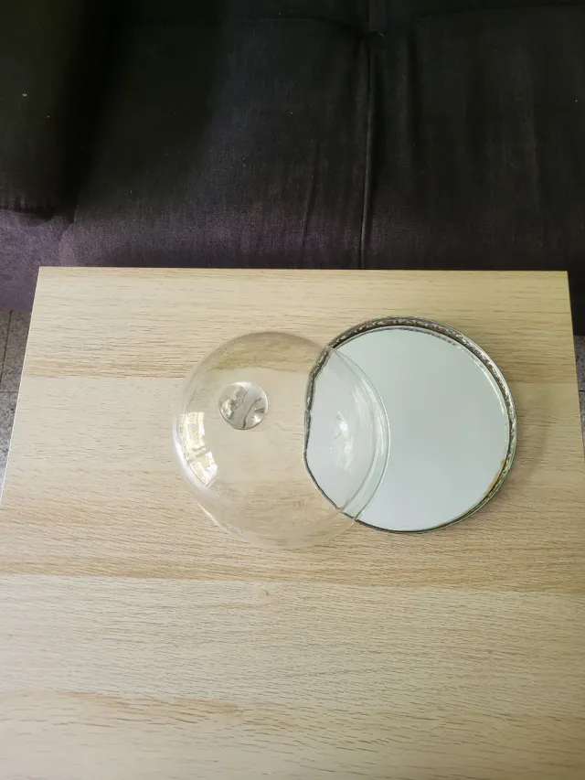 Campana de cristal con base plateada