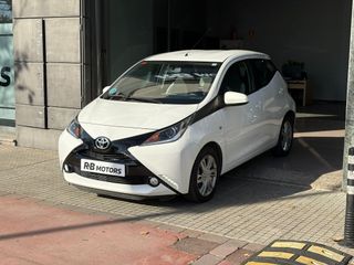 Toyota Aygo 1.0 70 x-play