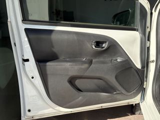 Toyota Aygo 1.0 70 x-play