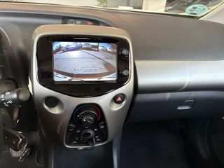 Toyota Aygo 1.0 70 x-play