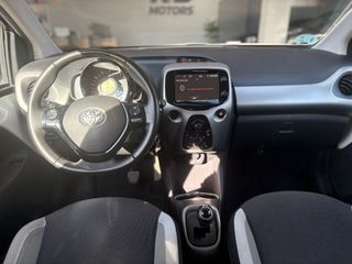 Toyota Aygo 1.0 70 x-play