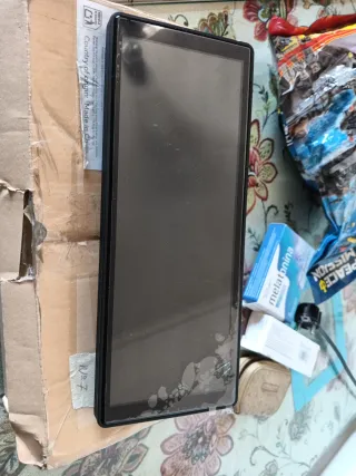 Pantalla para coche con cámara