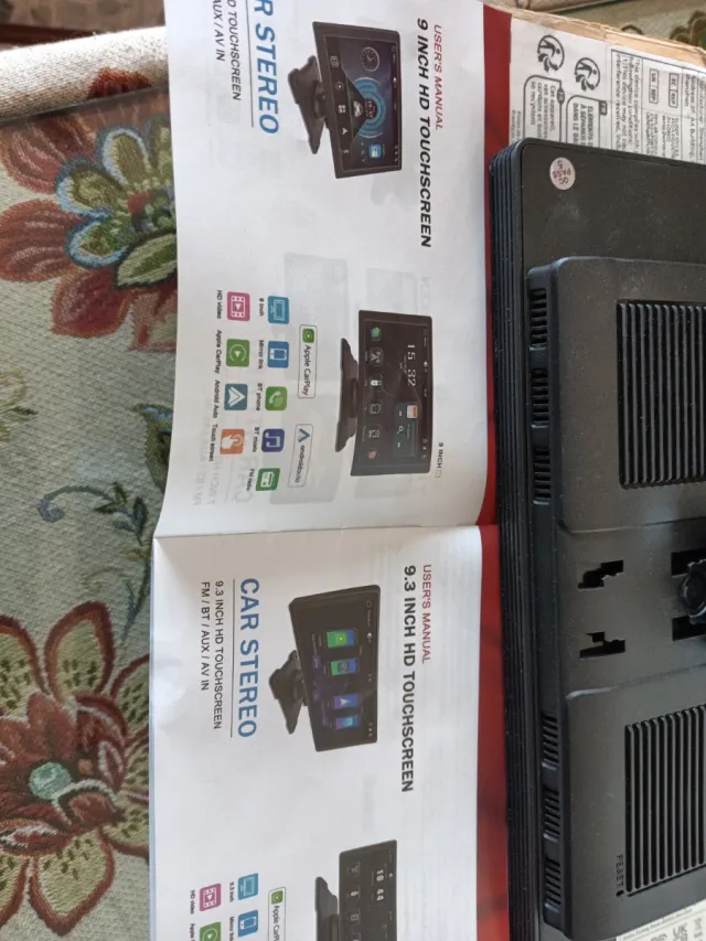 Pantalla para coche con cámara