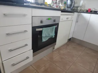 Muebles de cocina blancos. Hay que desmontar.