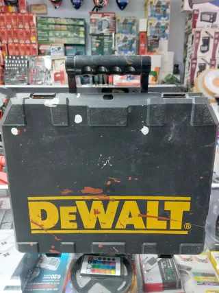 Taladro Dewalt XR 18V con 2 baterías