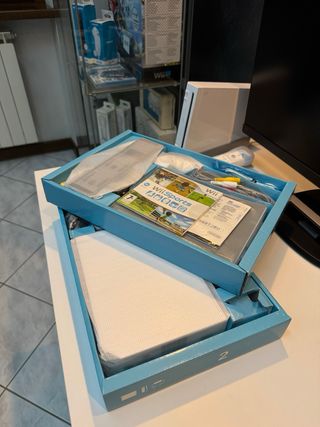 Nintendo Wii con Wii Sports (PAL) RVL-001  NEW