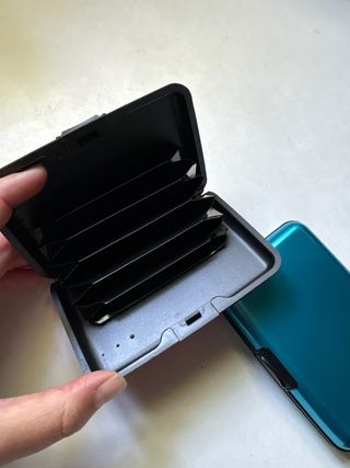 Pack tarjeteros metálicos