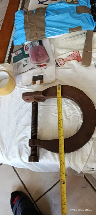 Morsetto a U artigianale vintage