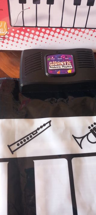 Piano Gigante Táctil 180x74cm