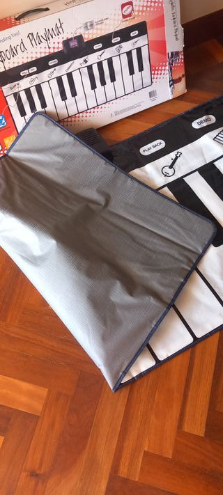 Piano Gigante Táctil 180x74cm