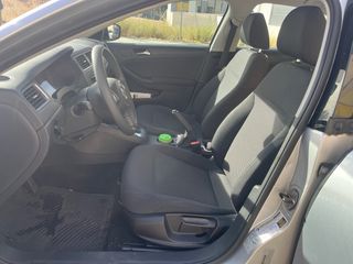 Volkswagen Jetta 2011