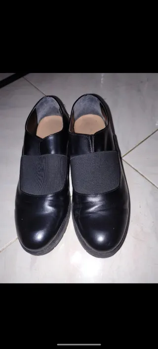 Vendo scarpe nere per scuola alberghiero/sala