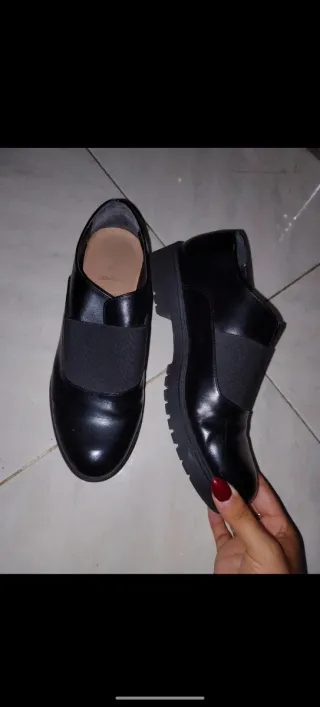 Vendo scarpe nere per scuola alberghiero/sala