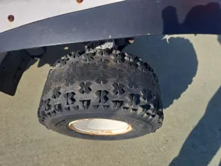 Quad Polaris Trail Boss 325 Rosa. año 2000