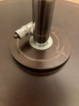 Mesa auxiliar redonda para restaurar