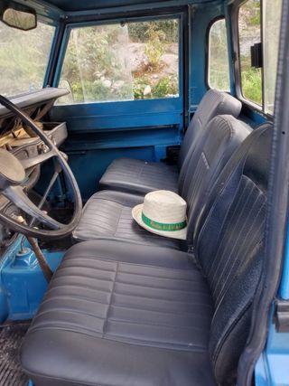 Land Rover Defender 1982