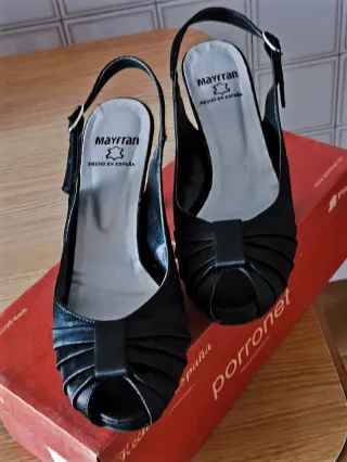 Sandalias Mayfran Negras Talla 36, echas en España