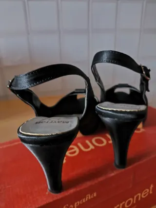 Sandalias Mayfran Negras Talla 36, echas en España