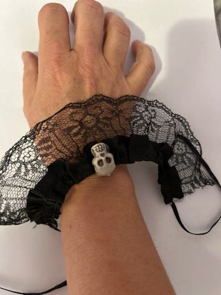 Pulsera Gótica Calavera Encaje Negro