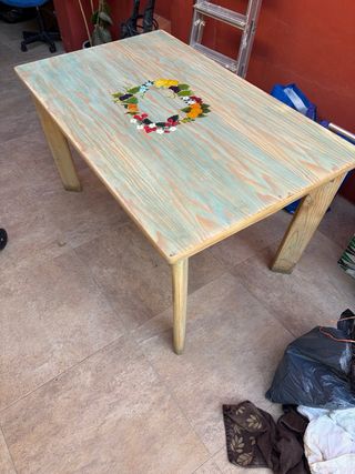 Conjunto de mesa y sillas de comedor
