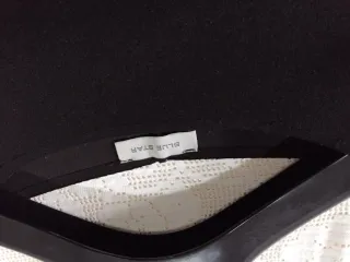 Vestito Blu Star nero con dettagli oro