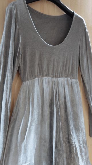 Vestido gris asimétrico manga larga boho