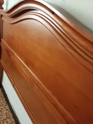 Cabecero de cama de madera
