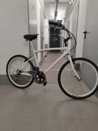 Bicicleta Urbana Blanca 50€ negociable