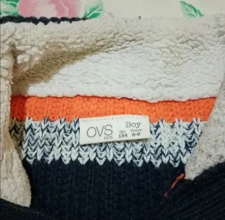 Maglione bambino con collo alto e bottoni,colorato