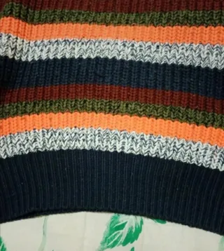 Maglione bambino con collo alto e bottoni,colorato