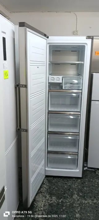 CONGELADOR VERTICAL HISENSE NO FROST ENERGÍA A+