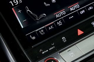 Audi Q8   RS  TFSI 441kW 600CV quattro tipt