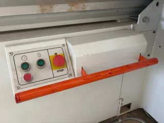 Escuadradora Automática P-3200TA3X. buen estado