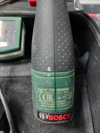 Atornillador Bosch EasyDrill 1200 + Accesorios