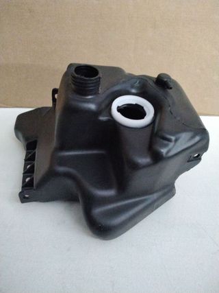 577849 - Deposito gasolina Piaggio NRG