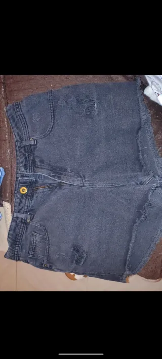 Pantaloncini neri donna