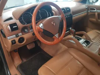 Porsche Cayenne 2003