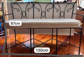 Banco de forja y tela beige