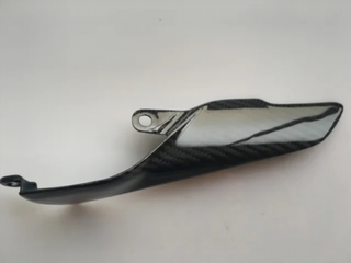 PROTECTOR CADENA DUCATI PANIGALE 1199-1299 CARBON