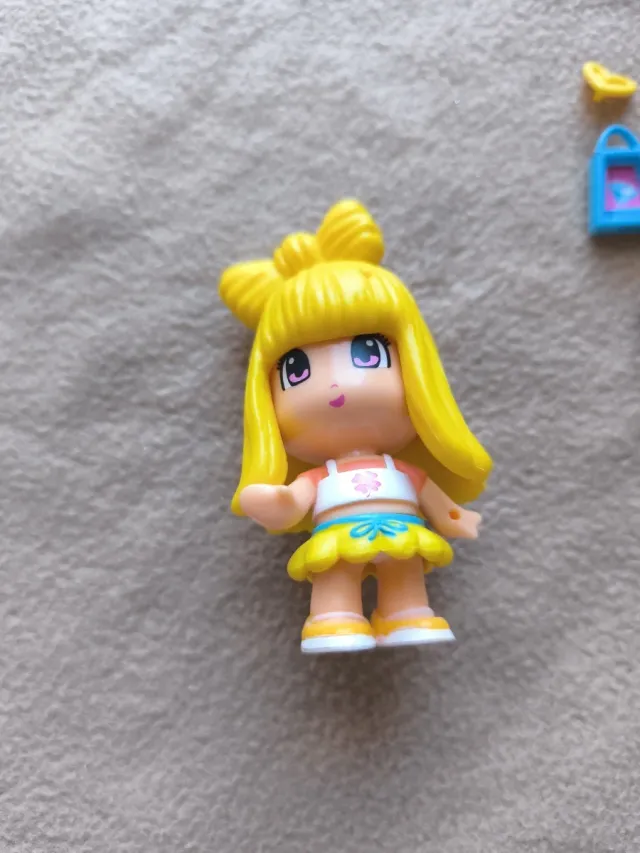 Lote 4 Pinypon Muñecas + Accesorios