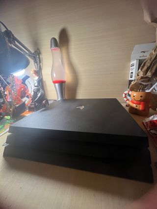 Consola PlayStation 4 Pro Negra +juego