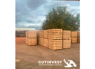 Aserradero para fabricación de madera