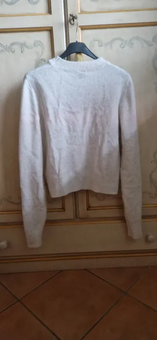 Maglione in lana beige