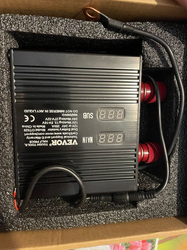 Aislador Batería Dual Vevor 250A OT029