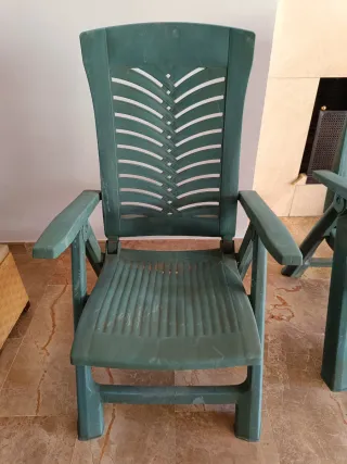 Silla de plástico verde plegable