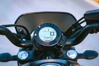 Yamaha XSR700 completamente equipada