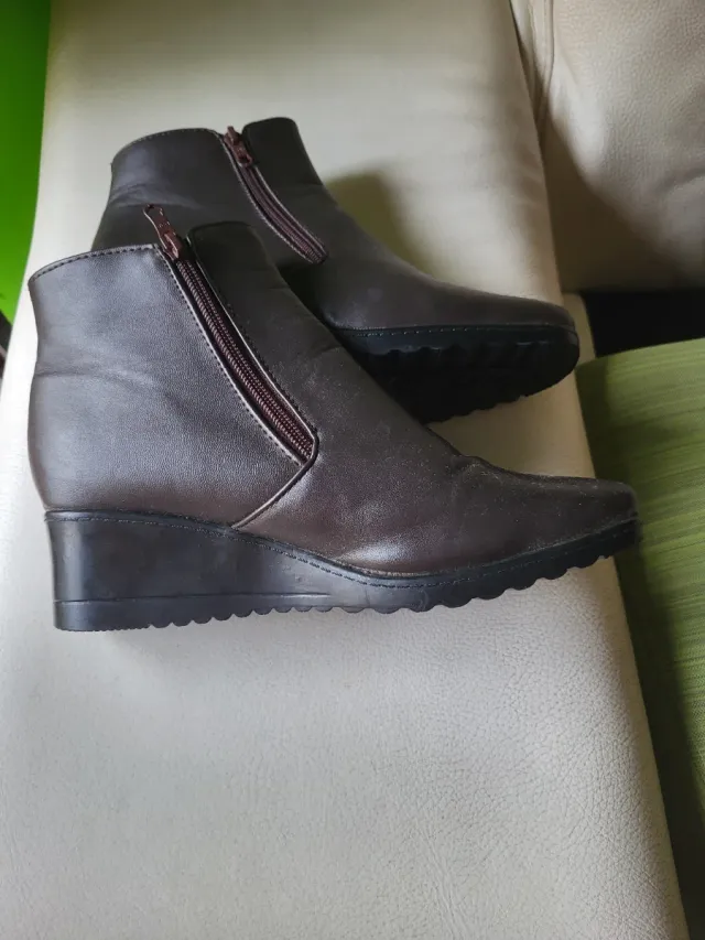 Botines marrones talla 39