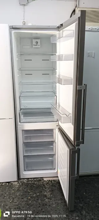 NEVERA COMBI GRUNDIT NO FROST ENERGÍA A+