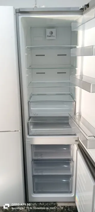 NEVERA COMBI GRUNDIT NO FROST ENERGÍA A+